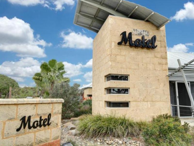 Strath Motel Strathalbyn Exterior photo