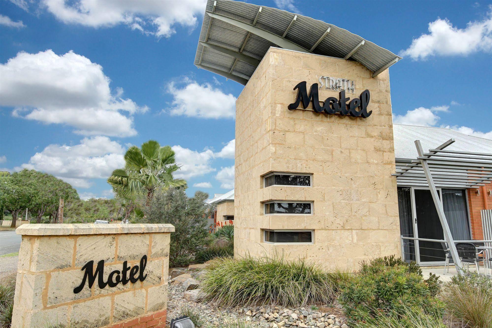 Strath Motel Strathalbyn Exterior photo